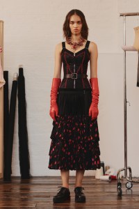 Alexander McQueen Resort 2018