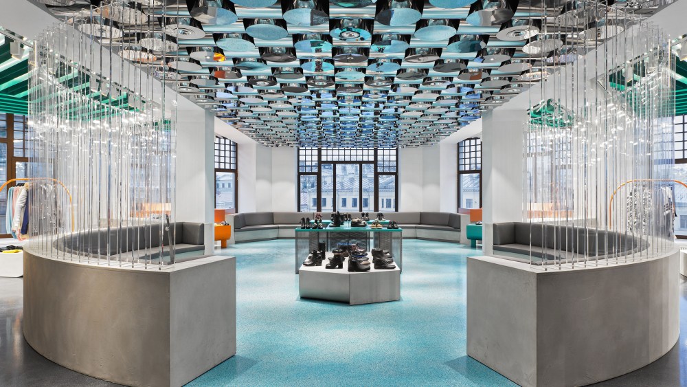 The design for St. Petersburg's Au Pont Rouge department store.