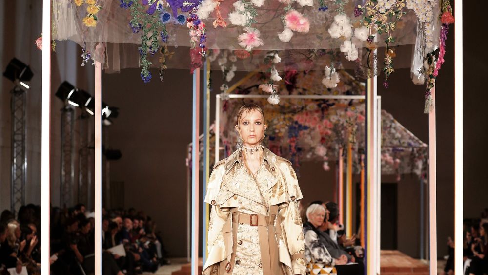 Alexander McQueen RTW SPring 2018