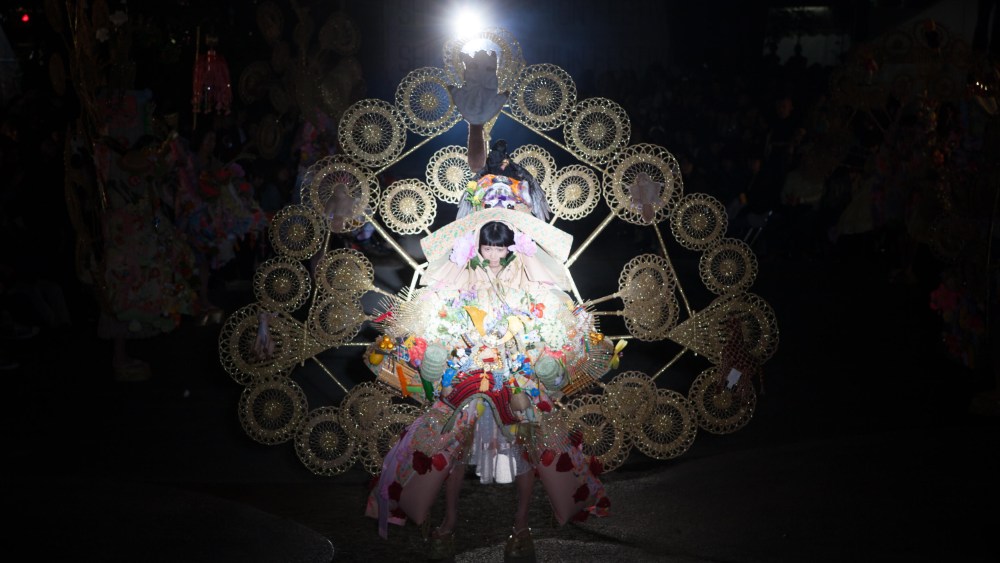 Yoshikazu Yamagata Stages Show and Exhibit at Tokyo's Teien Museum