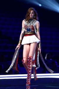 Every Look From the Victoria’s Secret Fashion Show 2017