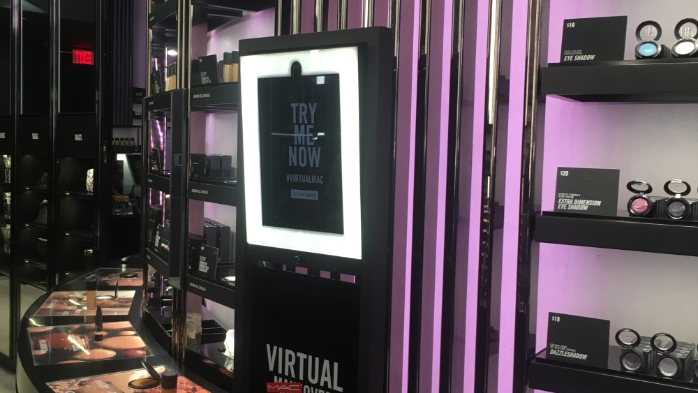 MAC Adds Augmented Reality for Custom Eye Looks