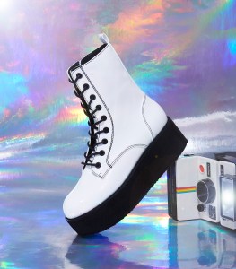 Chloe Bartoli for RD x California Girls