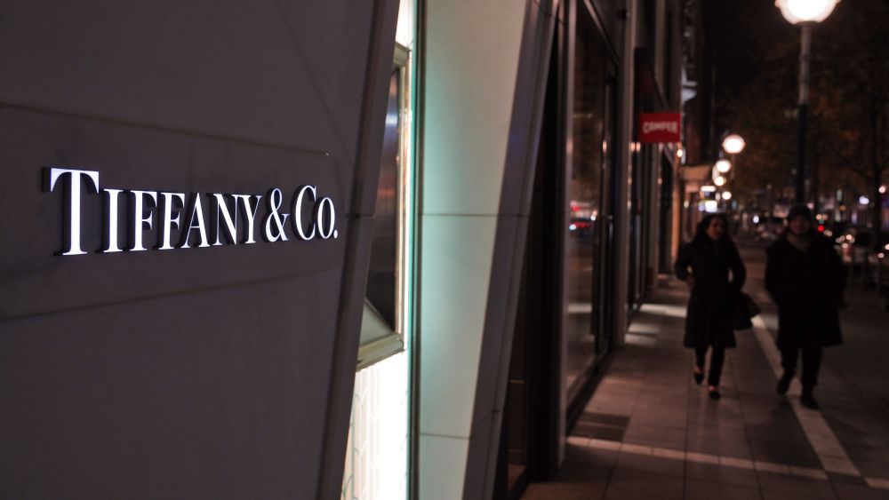 Pedestrians pass Tiffany & Co store at Frankfurt's fashionable Goethestrasse street, late 16 November 2017 in Frankfurt, Germany.Tiffany & Co store at Frankfurt's fashionable Goethestrasse street, Germany - 16 Nov 2017