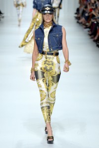 Candice Swanepoel on the catwalkVersace show, Runway, Spring Summer 2018, Milan Fashion Week, Italy - 22 Sep 2017