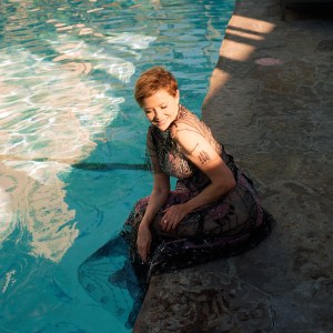 Annette Bening in Valentino dress. Beladora rings and necklace; Jacob and Co. necklace.