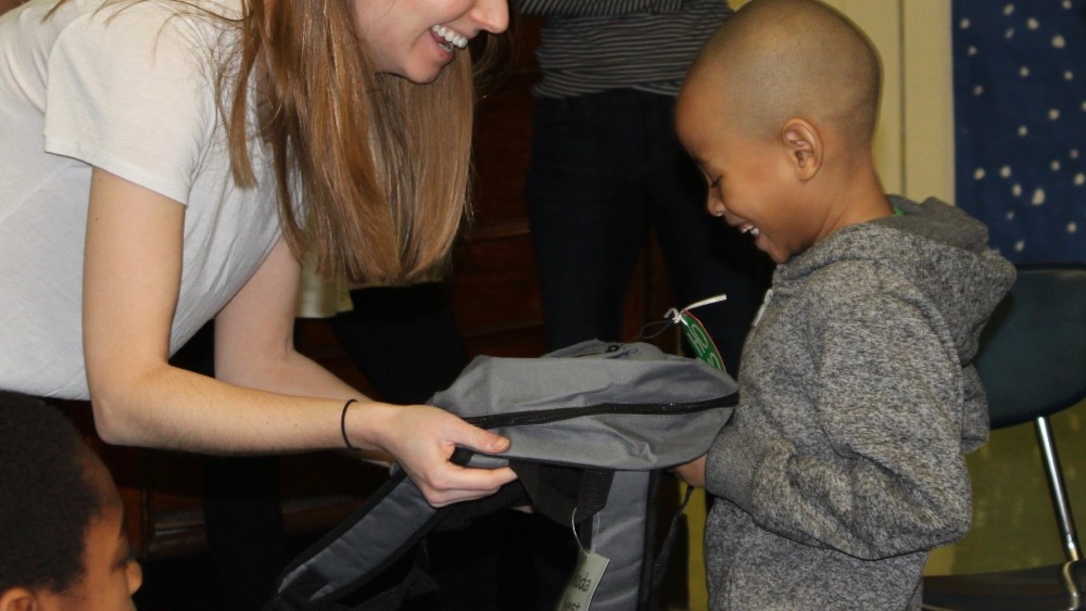 New York Cares, the Fashion Foundation Donate to New Yorkers in Need