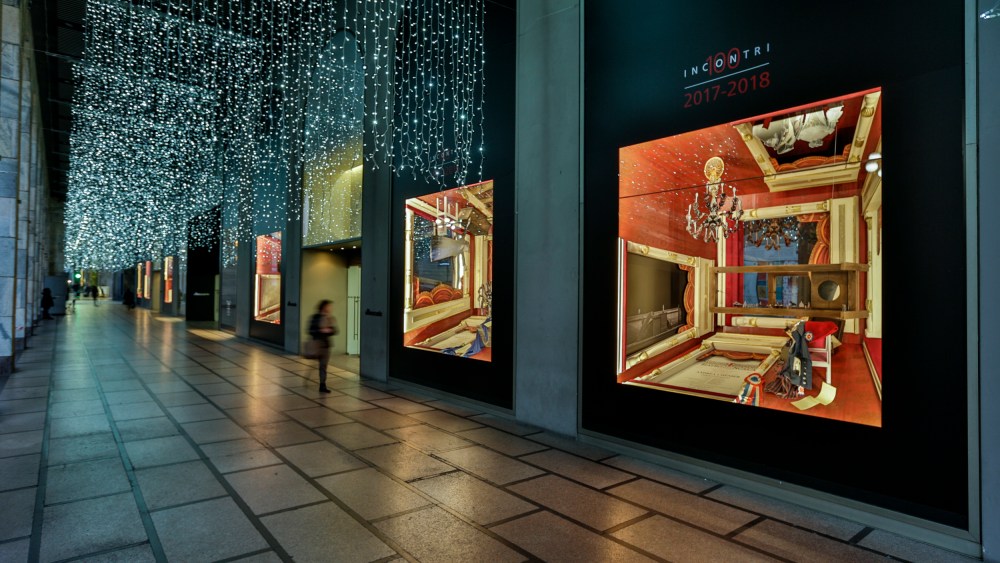 Milan's Rinascente holiday windows.