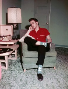No Merchandising. Editorial Use Only. No Book Cover Usage.Mandatory Credit: Photo by Kobal/REX/Shutterstock (5878306b)Elvis PresleyEl Presley - 1956Portrait