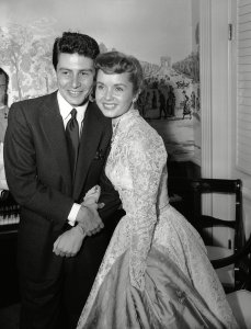 Debbie Reynolds, Eddie Fisher Shown in photo are Debbie Reynolds and Eddie Fisher at their announcement party on in Beverly Hills, CalifDebbie Reynolds and Eddie Fisher Posing, Beverly Hills, USA