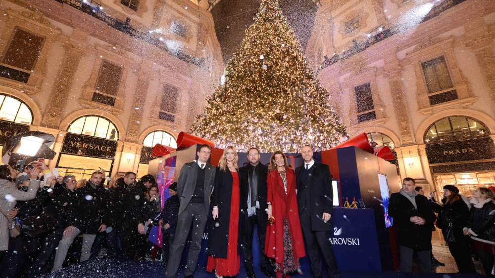 Milan's assessor for culture Filippo Del Corno; Chiara Ferragni; Fiona Swaroski; Swarovski's Michele Molon and Massimo La Greca.