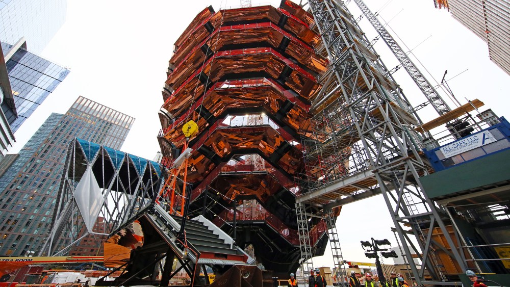 Hudson Yards Tops Off the Vessel