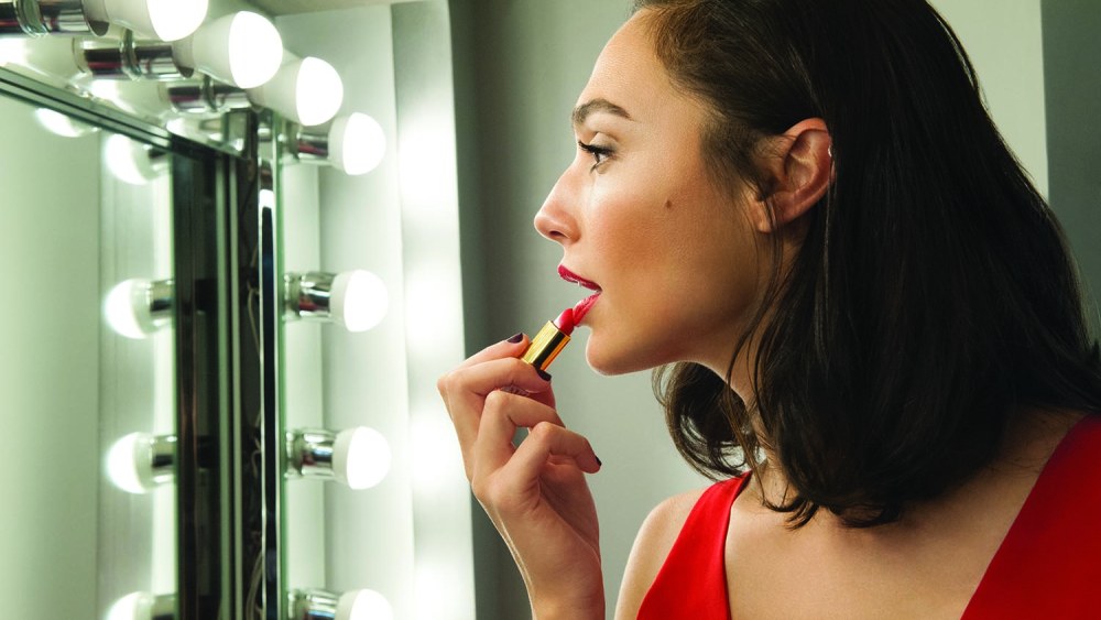 Gal Gadot, Revlon