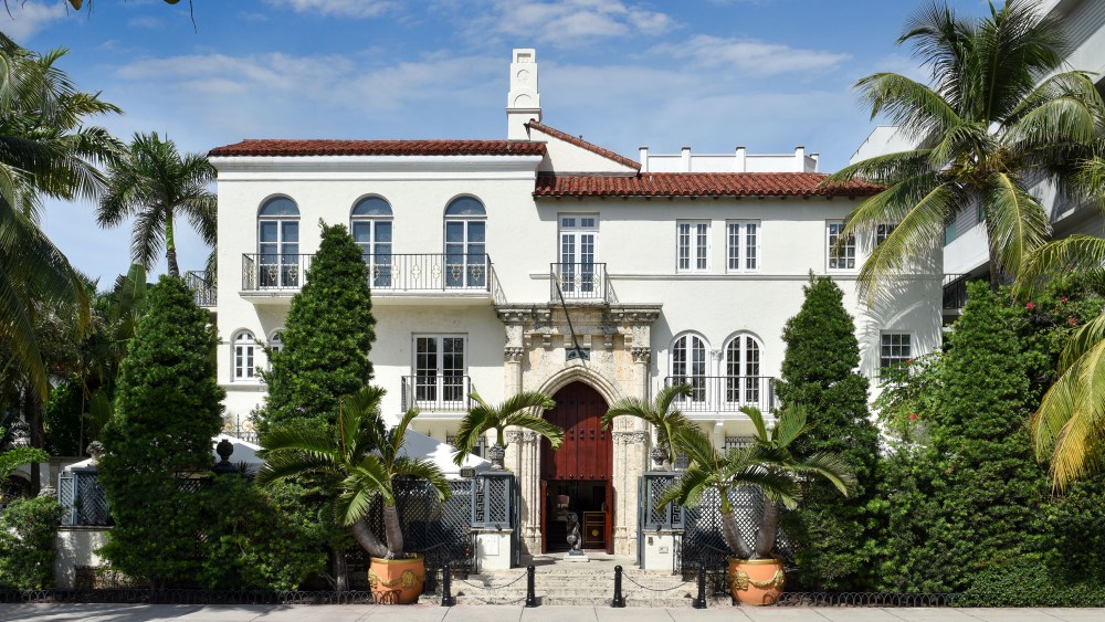 See Inside the Versace Mansion, Set for 'American Crime Story'