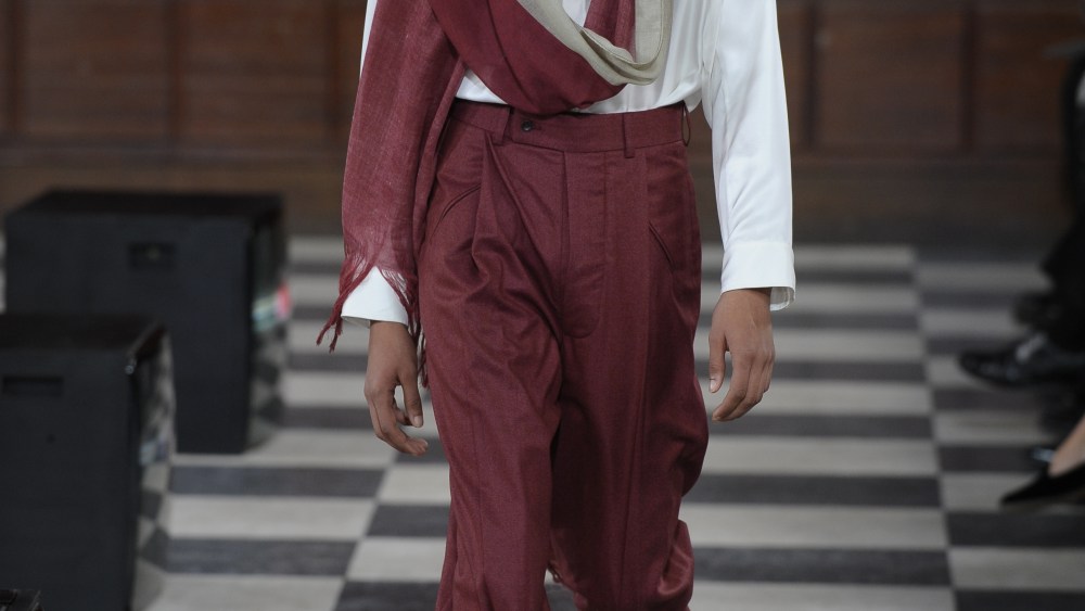A look from Hanni Yang