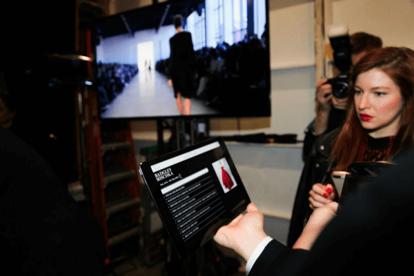 How Old-School Badgley Mischka Went High-Tech for NYFW