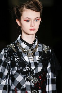 Details at Antonio Marras RTW Fall 2018