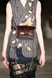 Details at Antonio Marras RTW Fall 2018