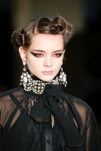 Details at Antonio Marras RTW Fall 2018