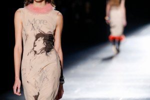 Details at Christopher Kane RTW Fall 2018