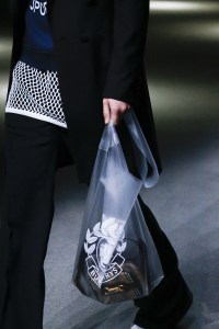Details at Burberry RTW Fall 2018