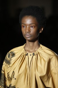 Details at Dries Van Noten RTW Fall 2018