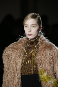 Details at Dries Van Noten RTW Fall 2018
