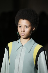 Details at Dries Van Noten RTW Fall 2018