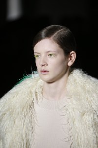 Details at Dries Van Noten RTW Fall 2018