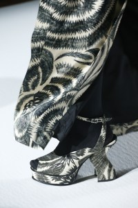 Details at Dries Van Noten RTW Fall 2018