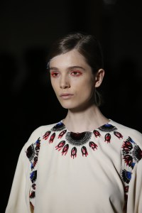 Details at Dries Van Noten RTW Fall 2018
