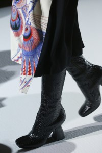 Details at Dries Van Noten RTW Fall 2018