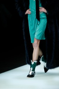Details at Emporio Armani RTW Fall 2018