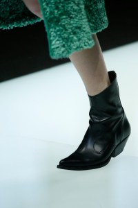 Details at Emporio Armani RTW Fall 2018