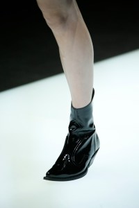 Details at Emporio Armani RTW Fall 2018