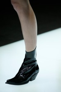 Details at Emporio Armani RTW Fall 2018