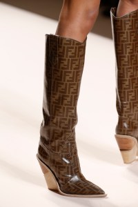 Details at Fendi RTW Fall 2018