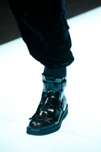 Details Giorgio Armani RTW Fall 2018