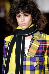 Details at Versace RTW Fall 2018