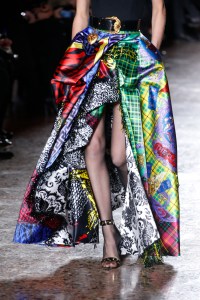 Details at Versace RTW Fall 2018