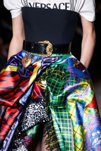 Details at Versace RTW Fall 2018