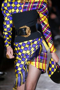 Details at Versace RTW Fall 2018