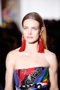 Details at Versace RTW Fall 2018