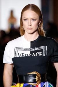 Details at Versace RTW Fall 2018