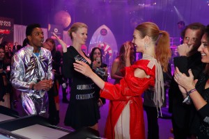 Lara Stone and Natalia Vodianova