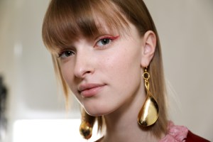 Backstage at Hellessy RTW Fall 2018