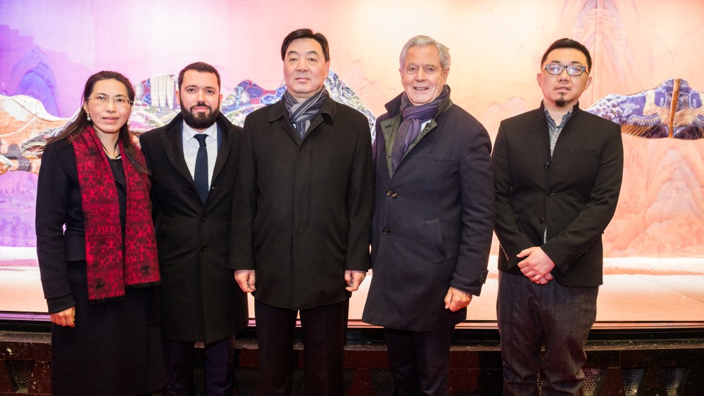 Chen Chunmei, Alexandre Liot, Zhai Jun, Philippe Houzé, Chi Peng celebrated artwork displays at Galeries Lafayette