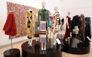 The exhibition "Italiana. L'italia vista dalla moda 1971-2001".