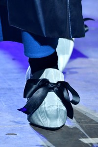 Details at Marc Jacobs RTW Fall 2018