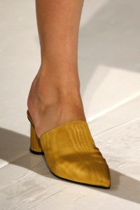 Detail of Oscar de la Renta RTW Fall 2018